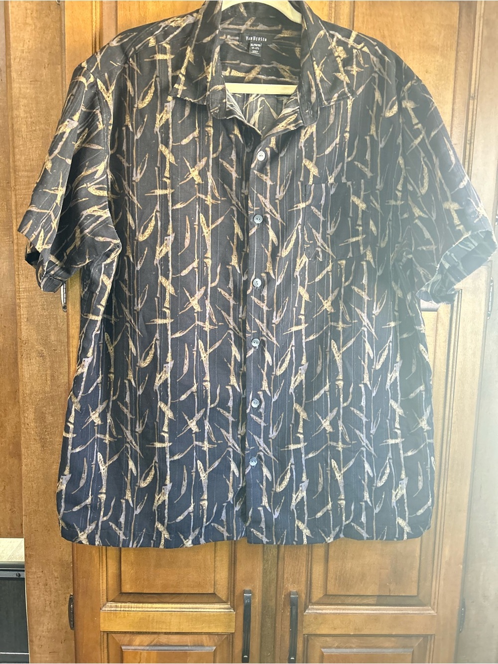 Van Heusen Men’s Large Abstract Print Short Sleeve Button Up Resort Shirt Y2K - Picture 5 of 9